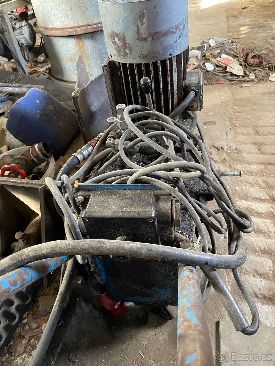 Štípačka na dřevo - 3