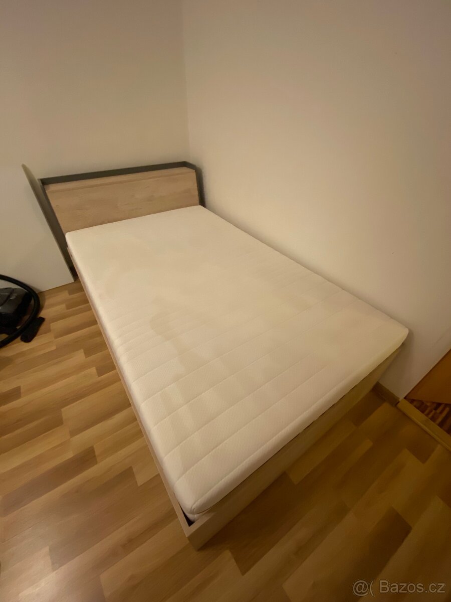 Prodám postel téměř nová - 3