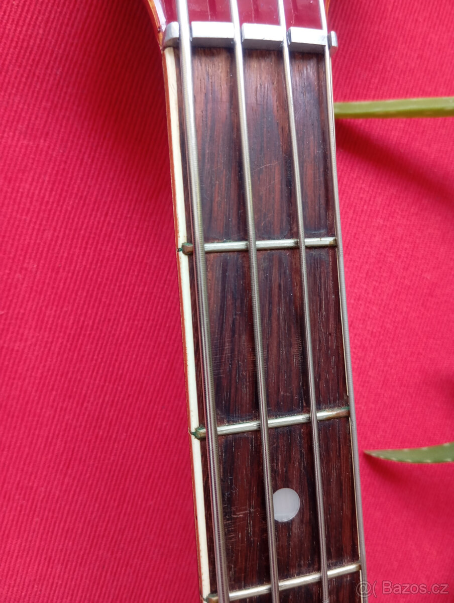 Prodám Jolana Studio Bass - 3
