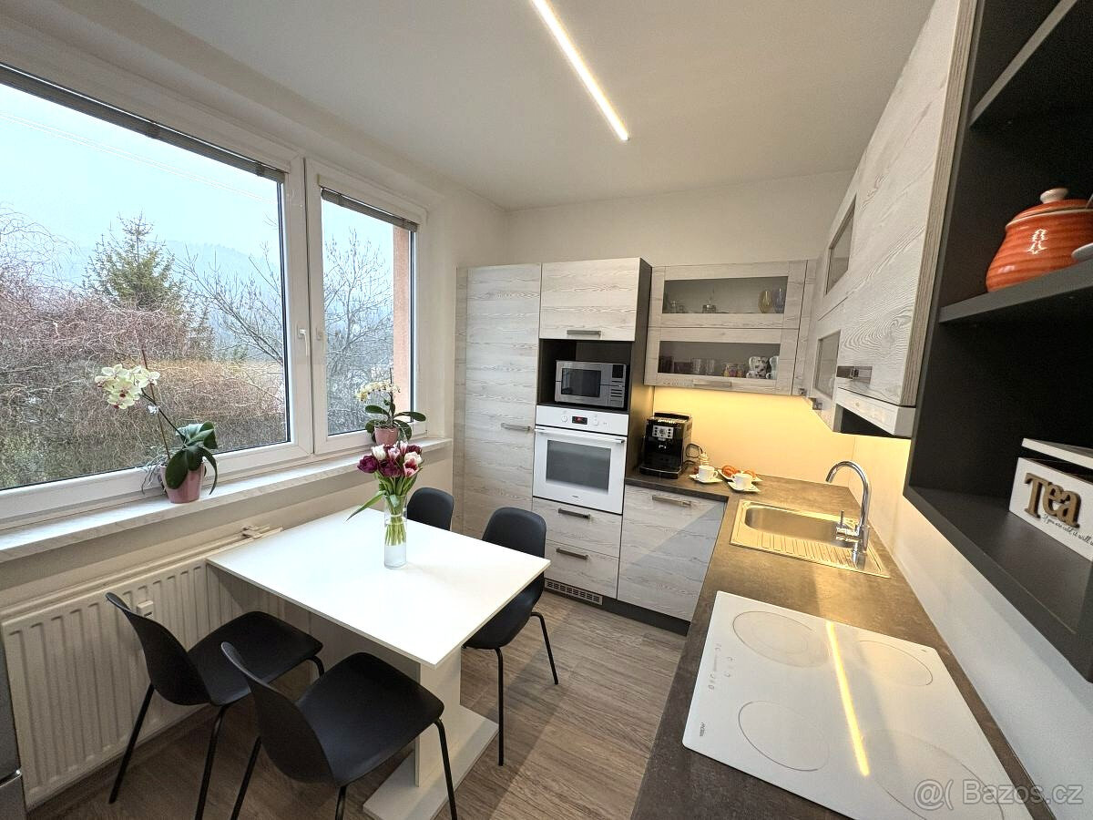 Prodej bytu 3+1 Vsetín - 3