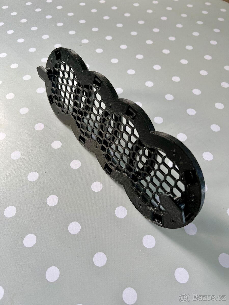 AUDI drzak znaku do RS masky - 3