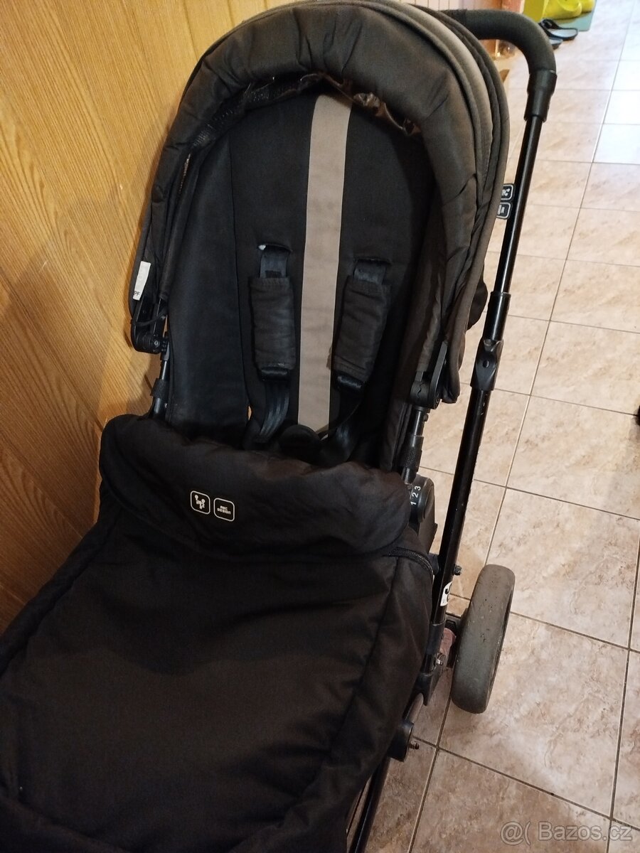 Sourozenecký kočár - 3