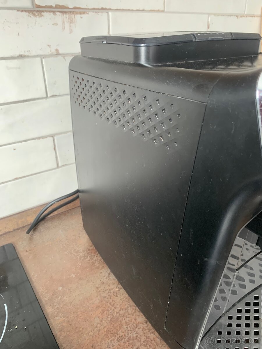 Automatický kávovar Philips series 2200 - 3