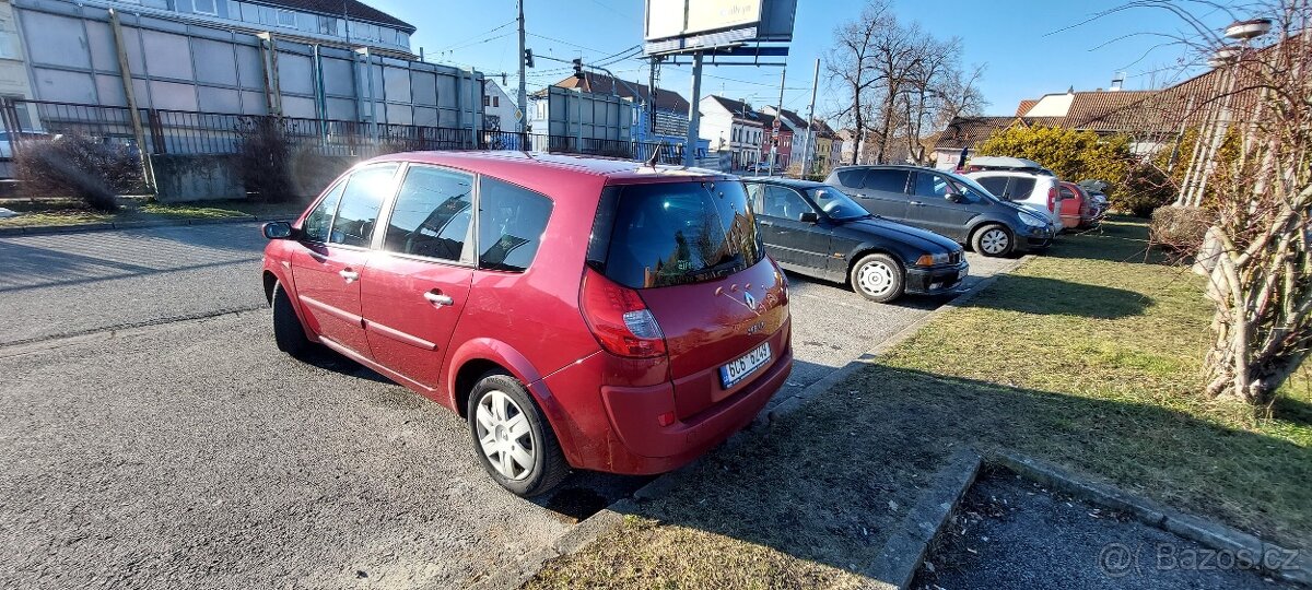 Renault Granscenic II - 3