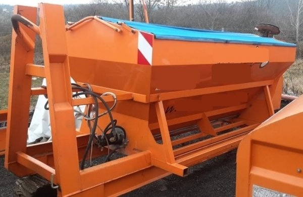 4x4 sypač Iveco 13.5t radlice hák kontejner - 3