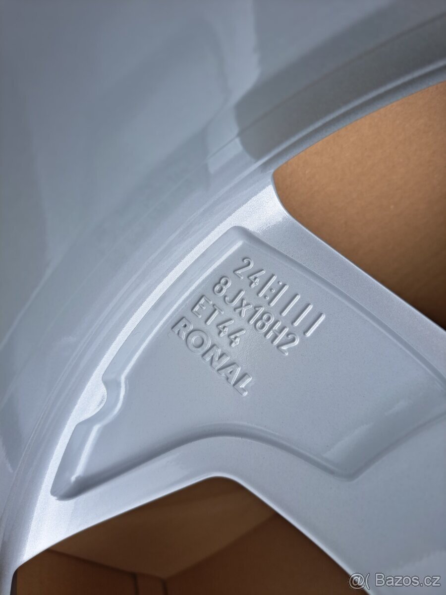 Alu kolo Škoda TRISULI R18 - 3