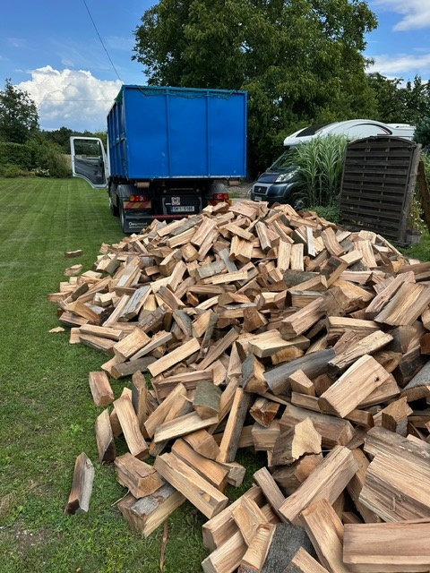 Štípané palivové dřevo - 3