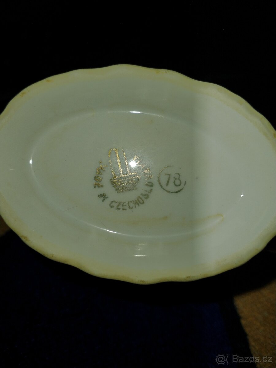 Porcelánová nádobka - 3