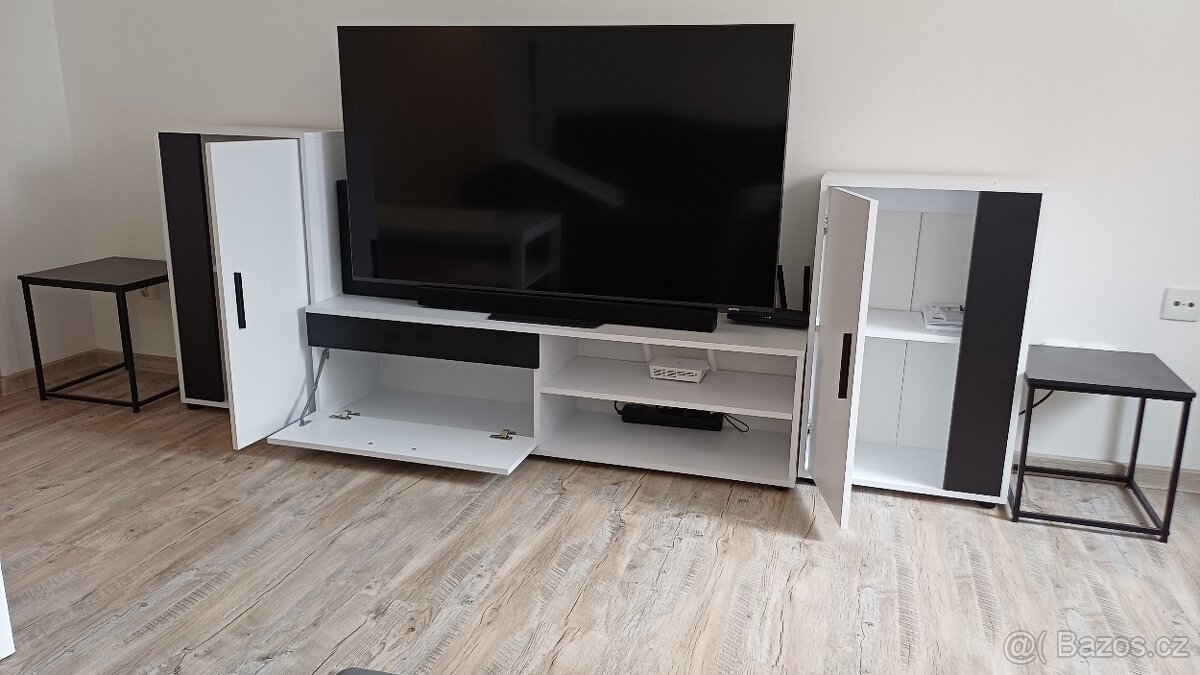 Malá obývací stěna - 3