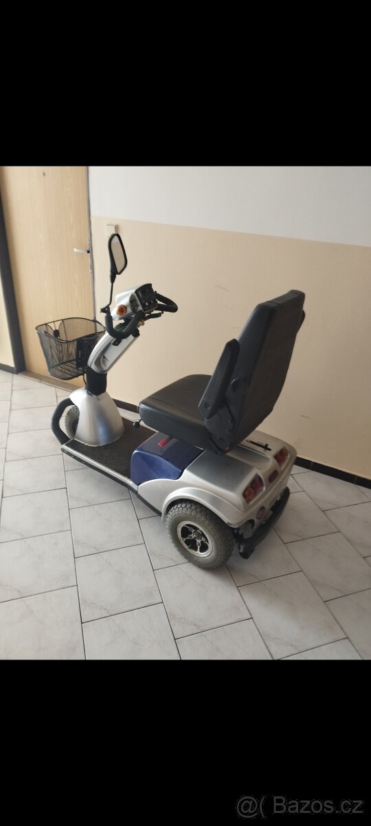 Elektrický invalidní vozík - 3