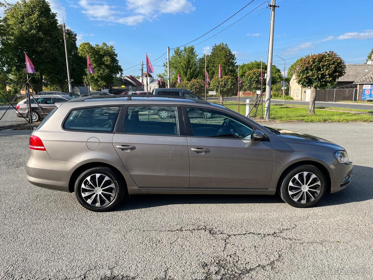 VW PASSAT 1.6 TDi SERVISNí KNIHA - 3