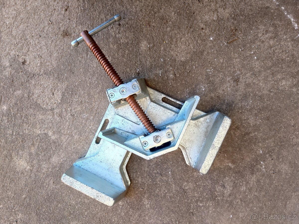 Úhlová kovová svěrka Bessey - 3