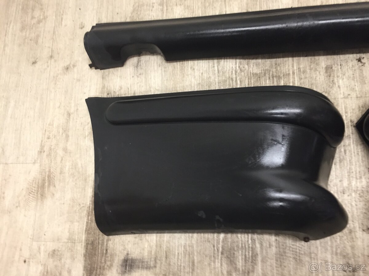 ŠKODA FELICIA PICK-UP 1995-2002 - KOMPLETNÍ ZADNÍ NÁRAZNÍK - 3