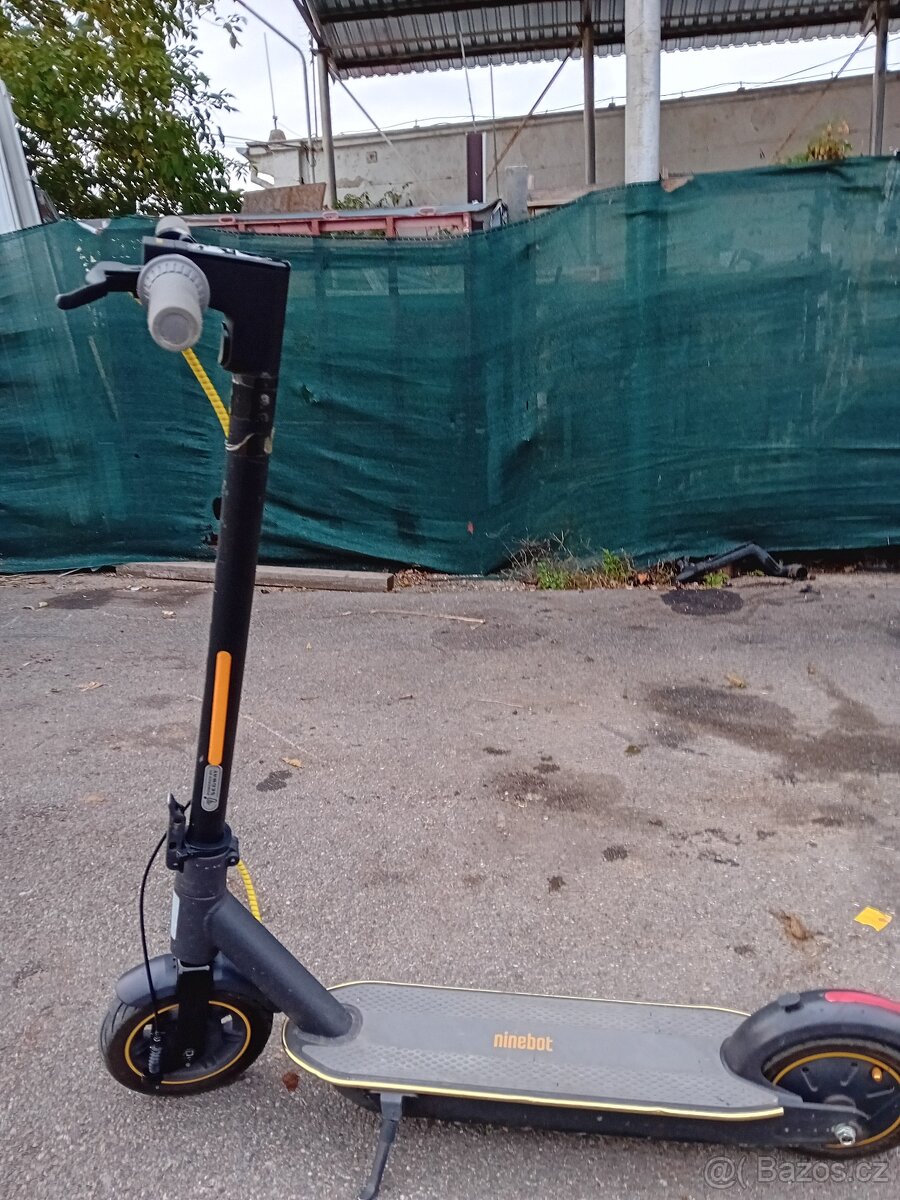 ELEKTROKOLOBEZKA NINEBOT G30 MAX - 3