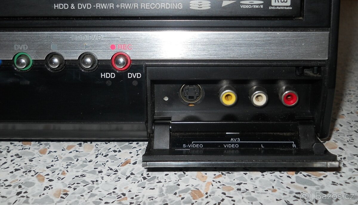 VHS-HDD-DVD rekordér Toshiba RD-XV45 - 3
