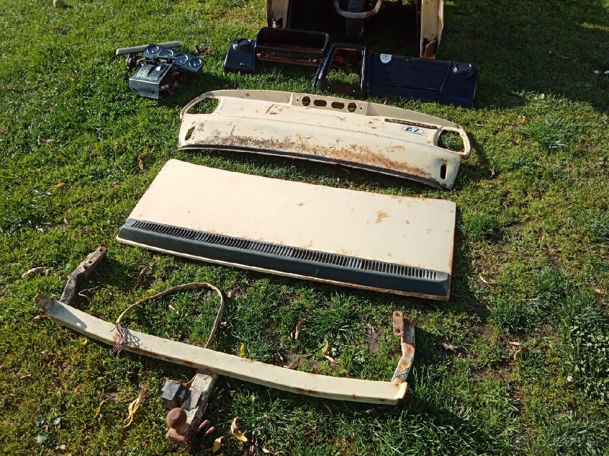 Škoda 120 L - díly - 3