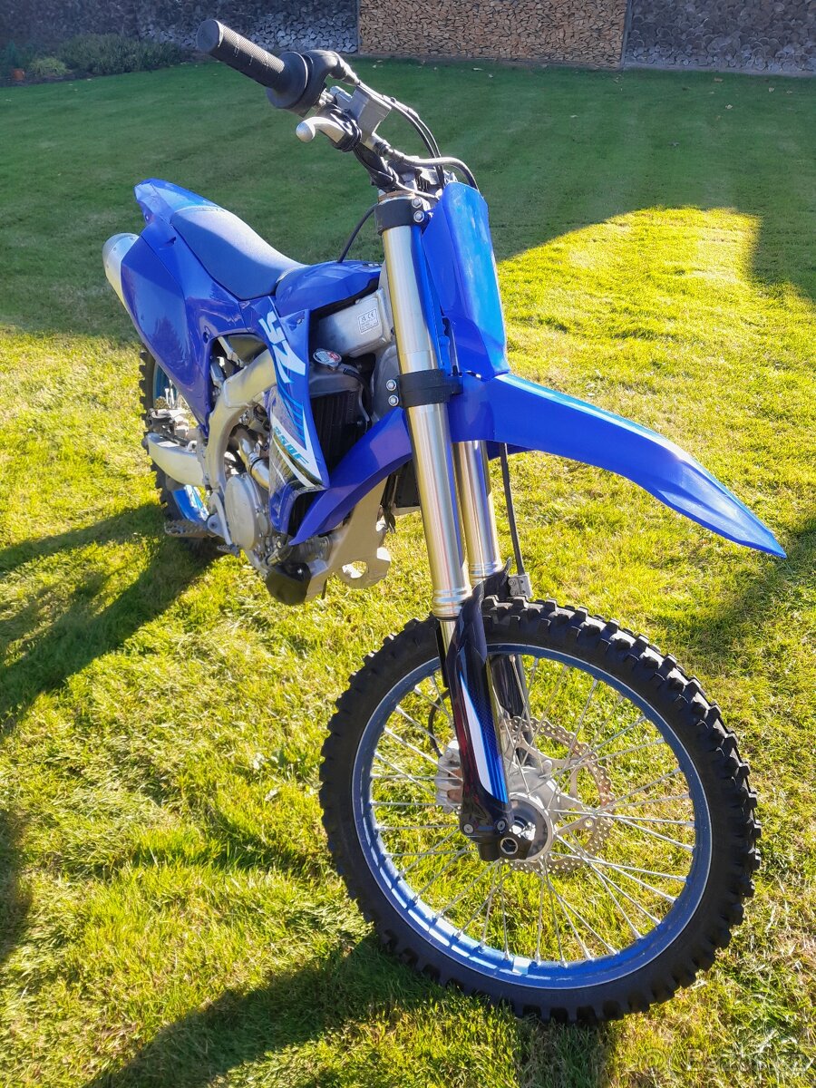 Yamaha YZ 250F - 3