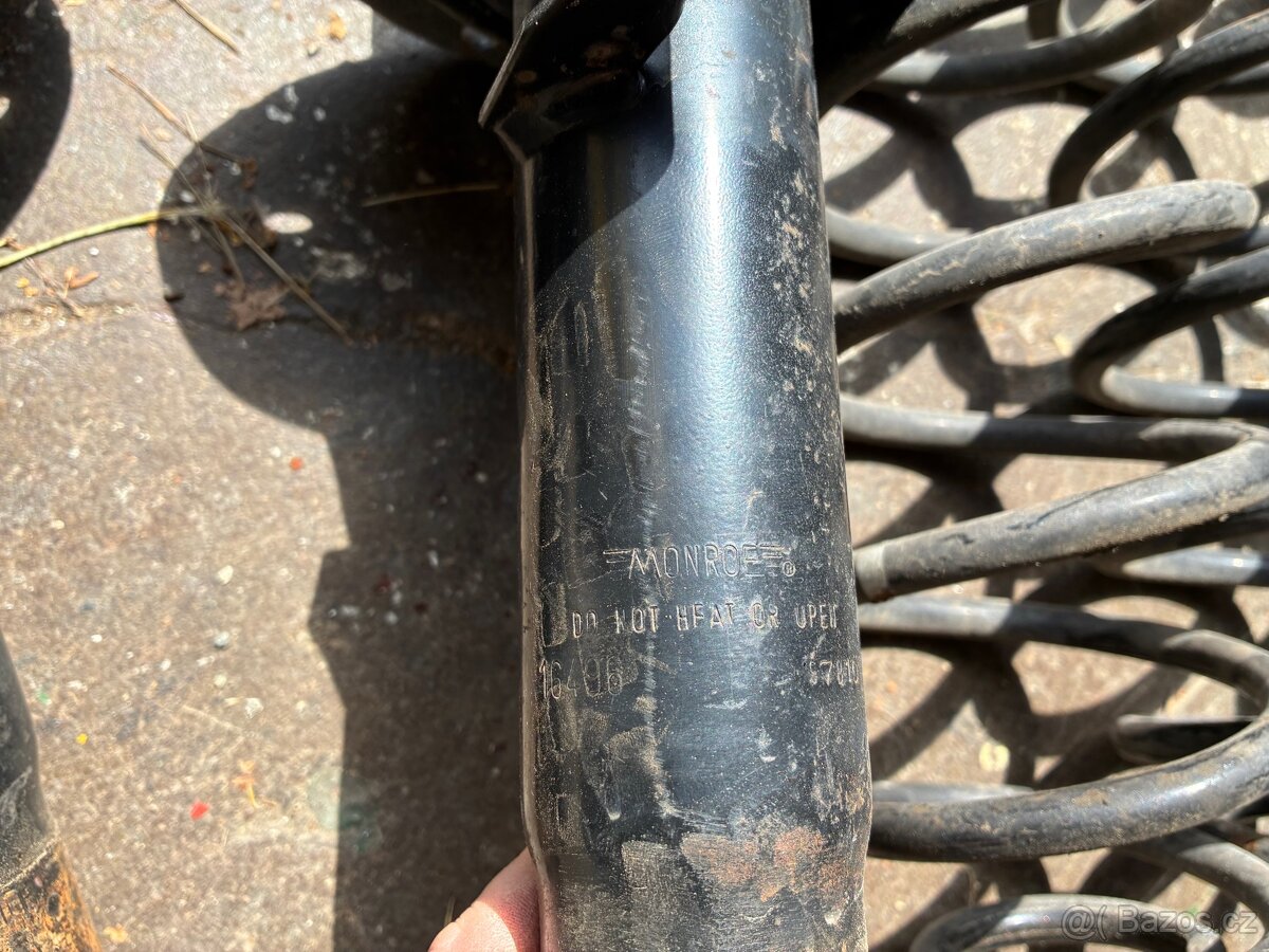 Podvozek VW Golf V 1.9TDi - 3