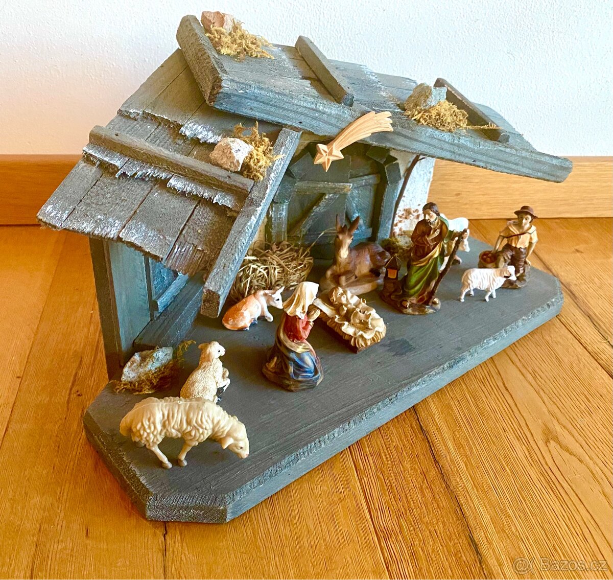 Starý krásný dřevěný betlém s osvětlením - 3