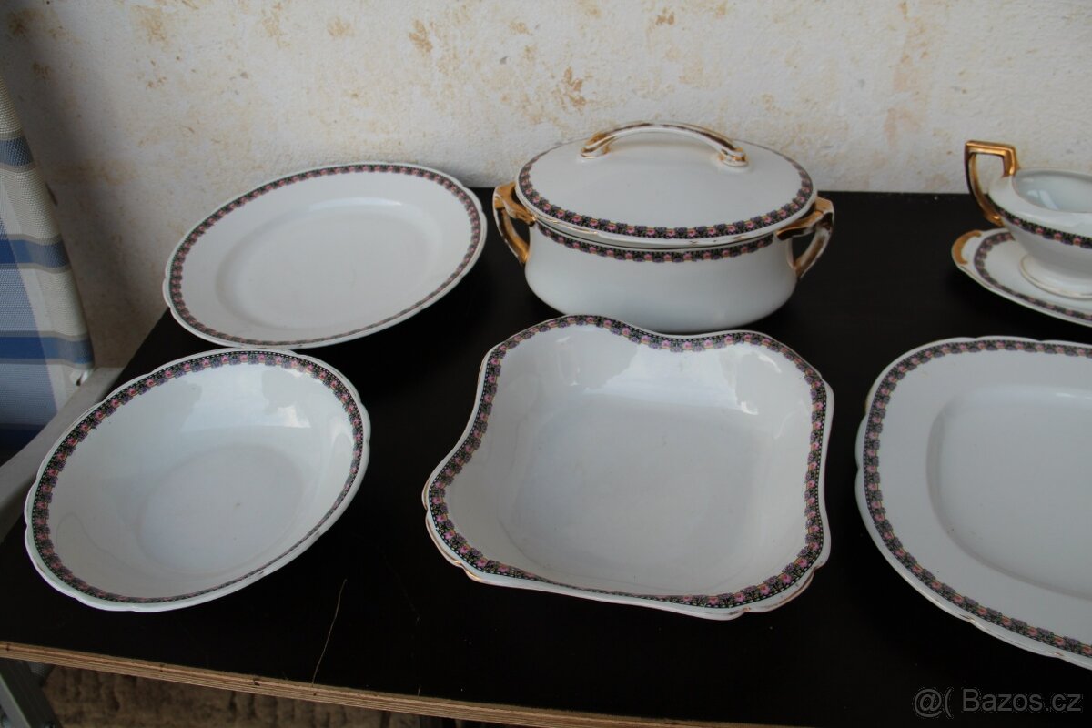jídelní starožitná souprava - 3