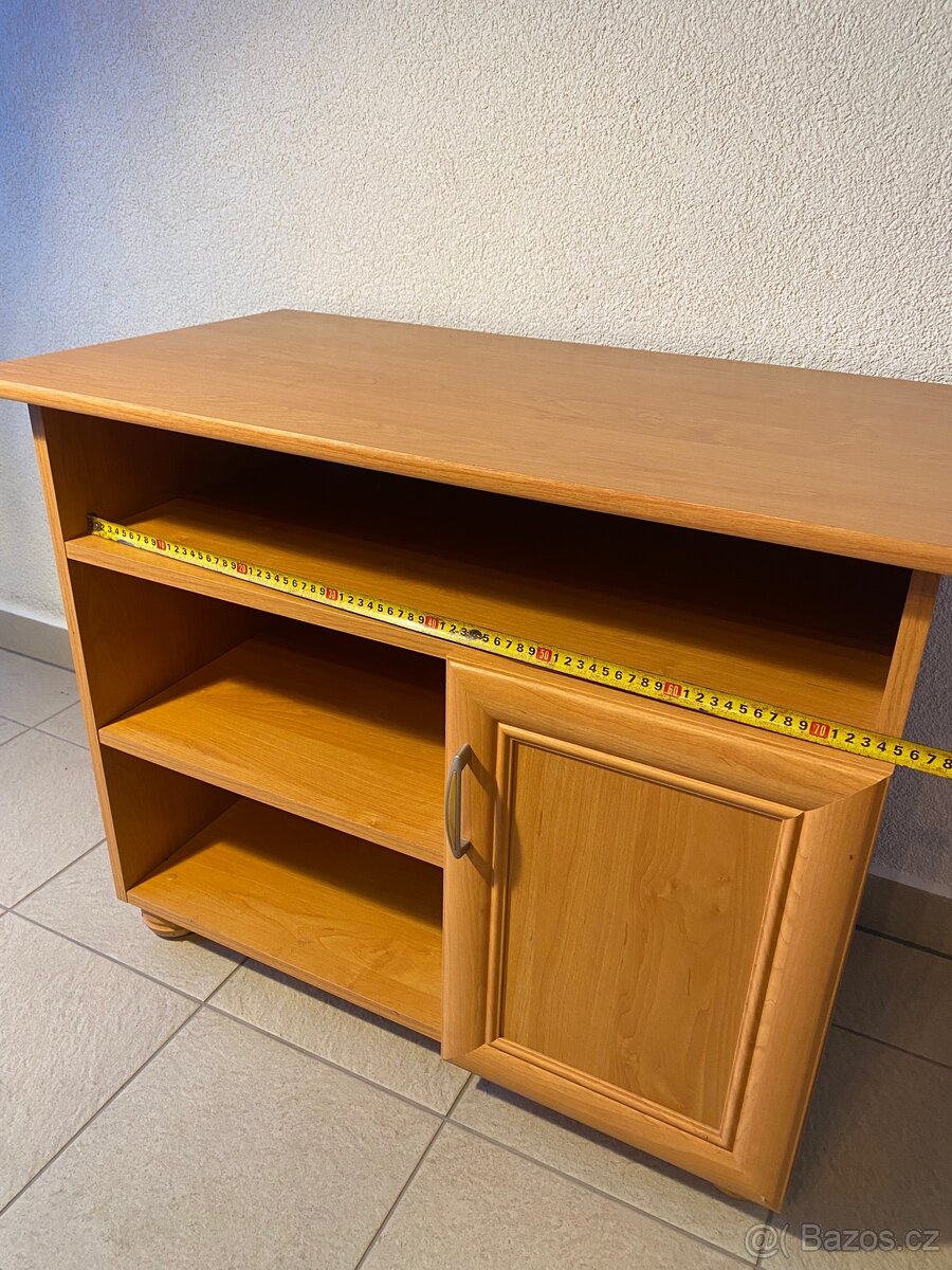 Televizní stolek - 3
