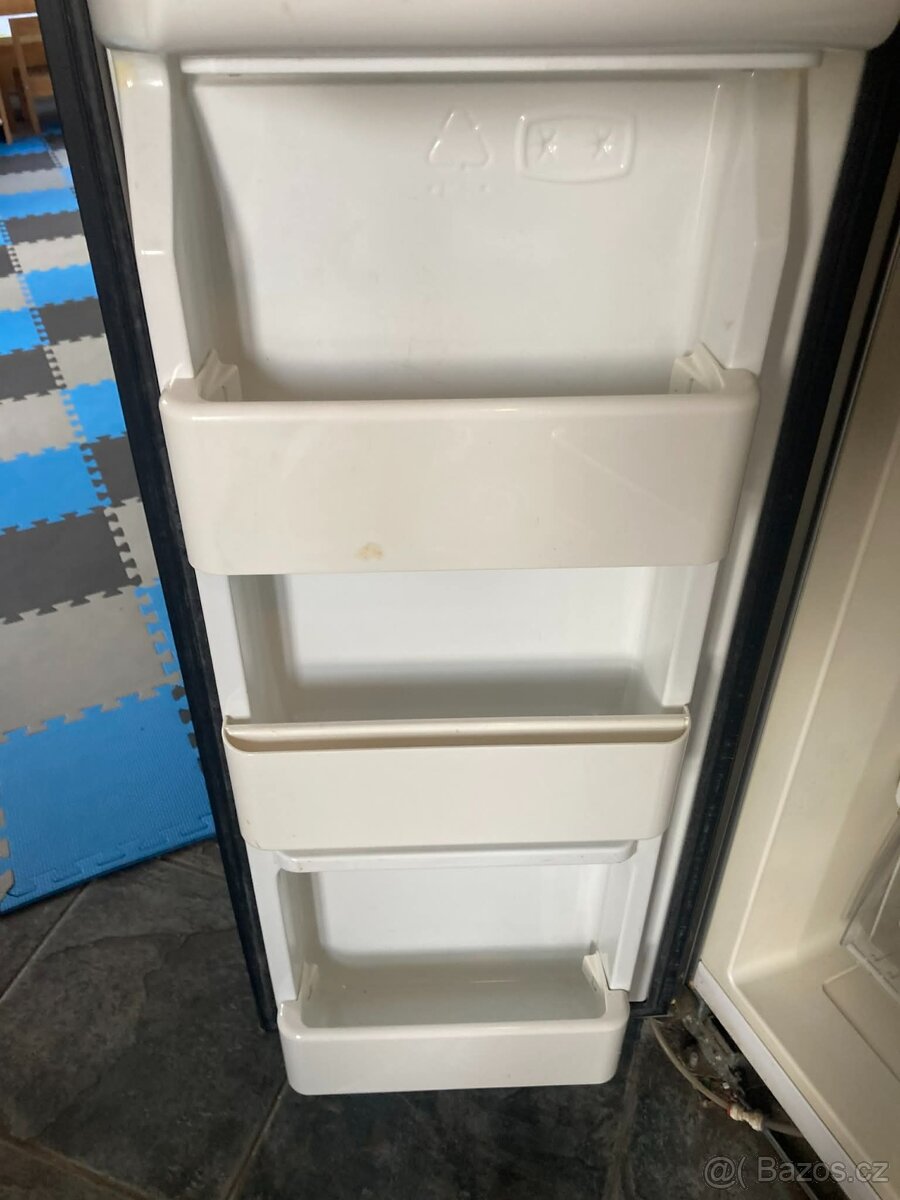 Americká lednice - 3