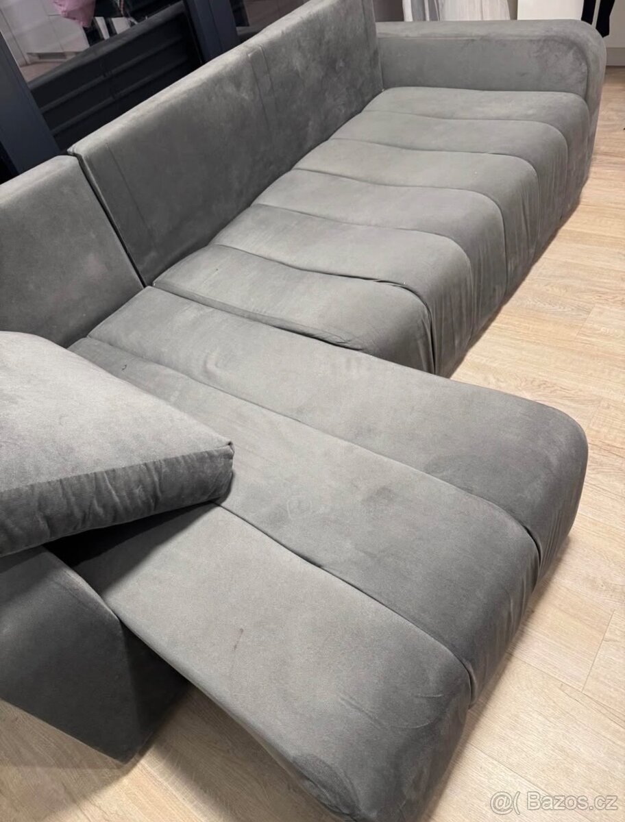 Rozkládací pohovka - 3