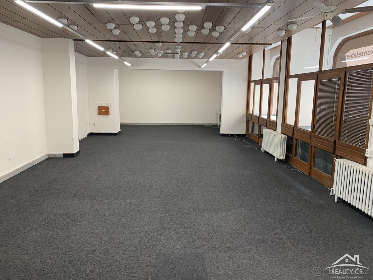 Obchodní prostory v centru Jihlavy - 3