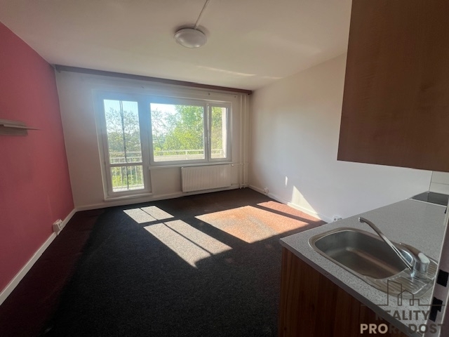 Pronájem bytu 2+kk s lodžií v Hodoníně, byt 2+kk+lodžie Hodo - 3