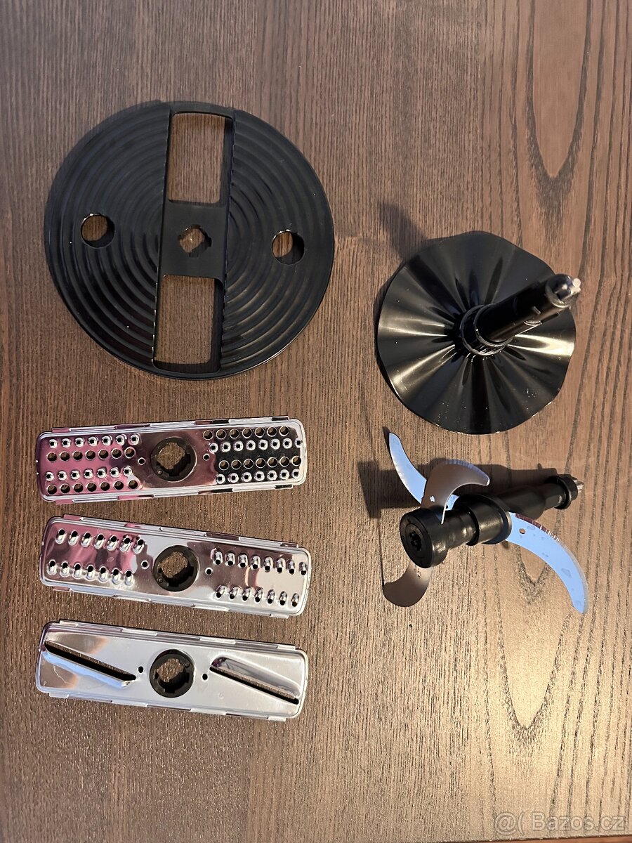 Food Processor – CONCEPT RM3300 1000W / Kuchyňský robot – CO - 3