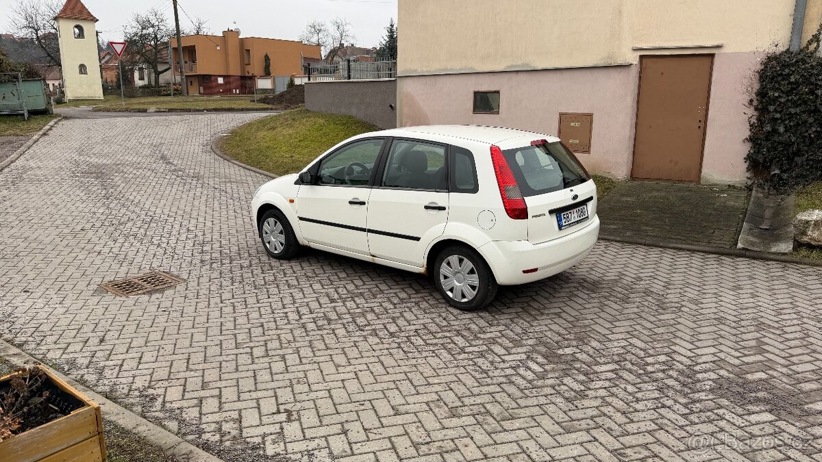 Ford Fiesta 1.3i 2003 Nová STK - 3