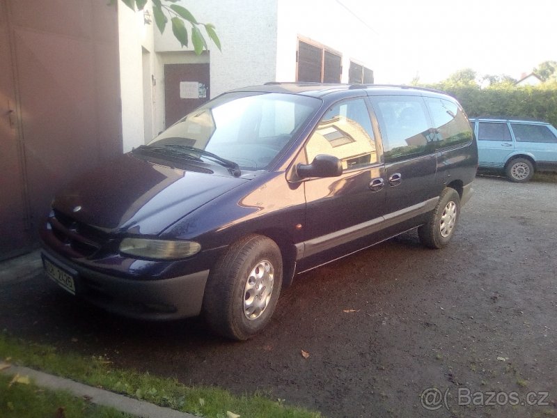 Chrysler voyager 2.5 td - 3