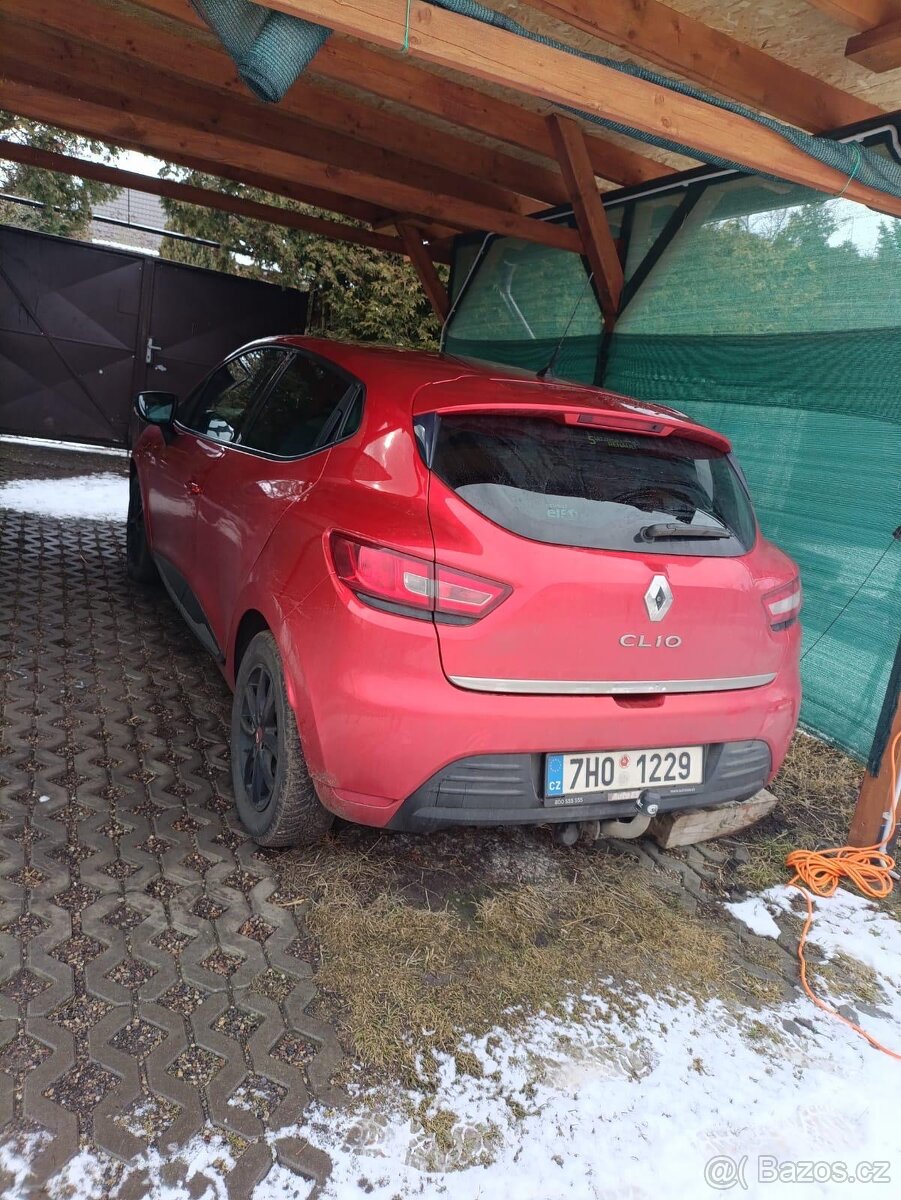 Prodám Renault Clio rv. 2018 - 3
