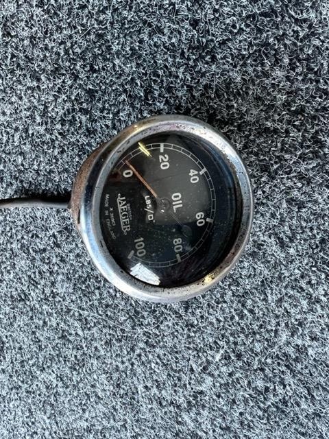 starý budík, přístroj tlaku oleje JAEGER - 3