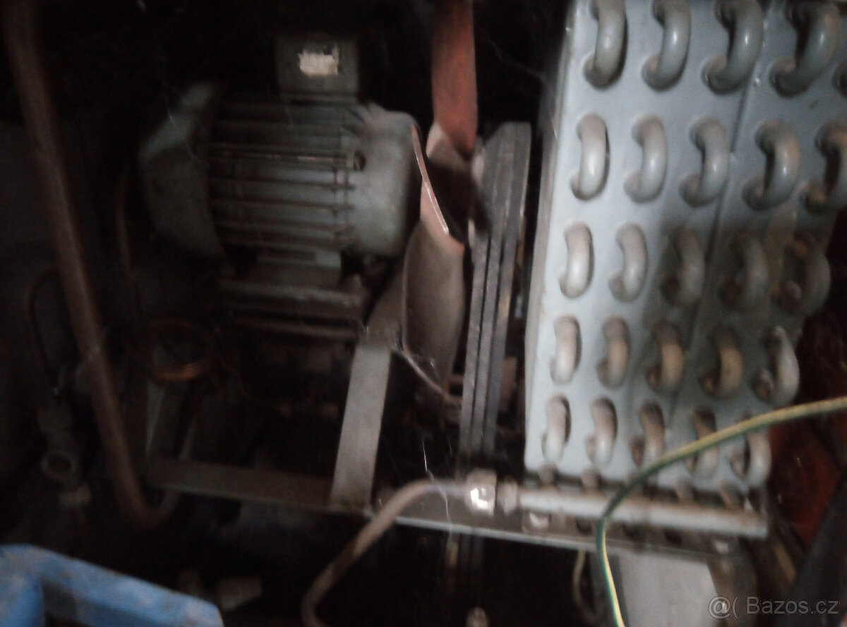 zmrzlinový stroj - 3