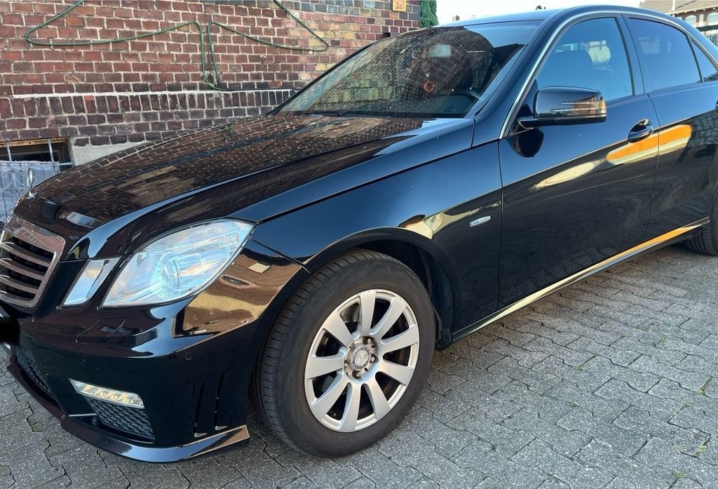 MB-Mercedes E 212 - 3