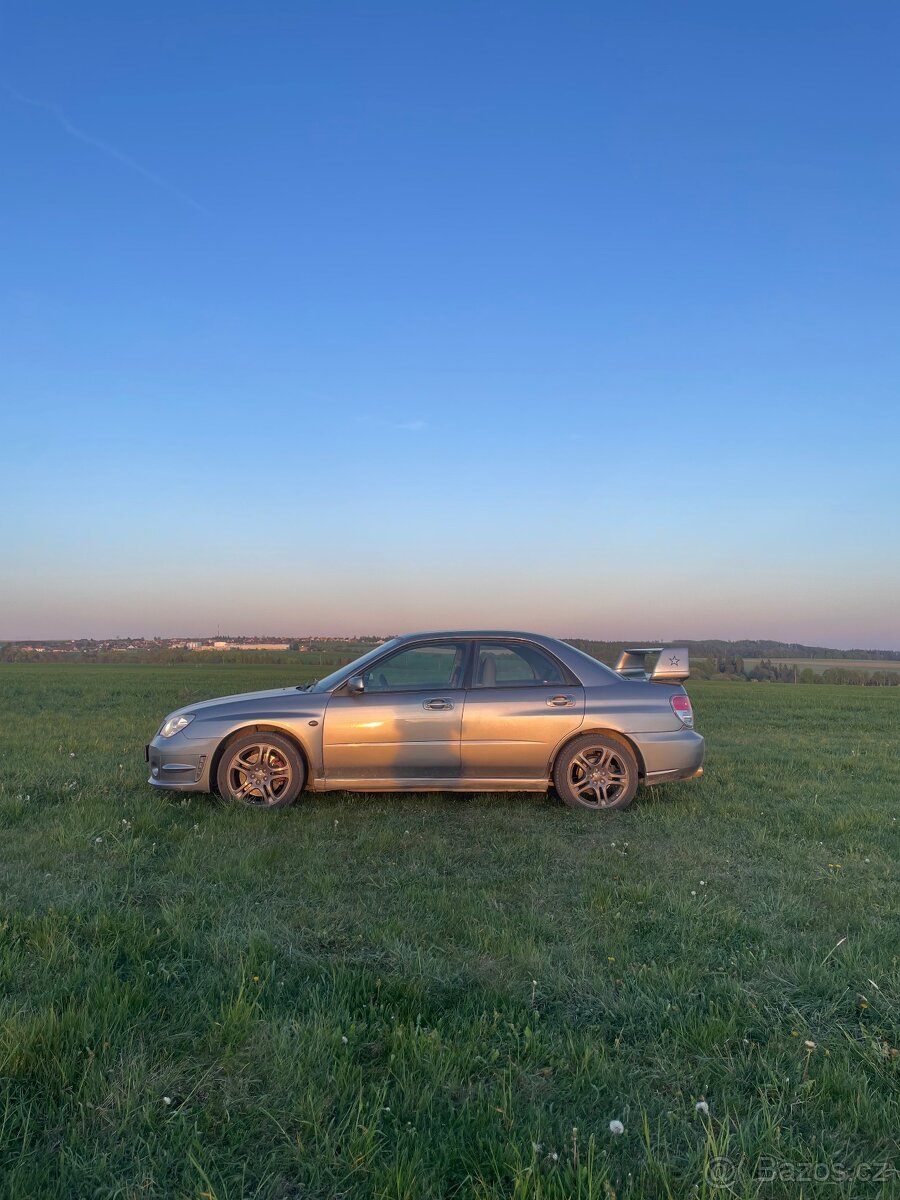 Subaru impreza 2.0R - 3