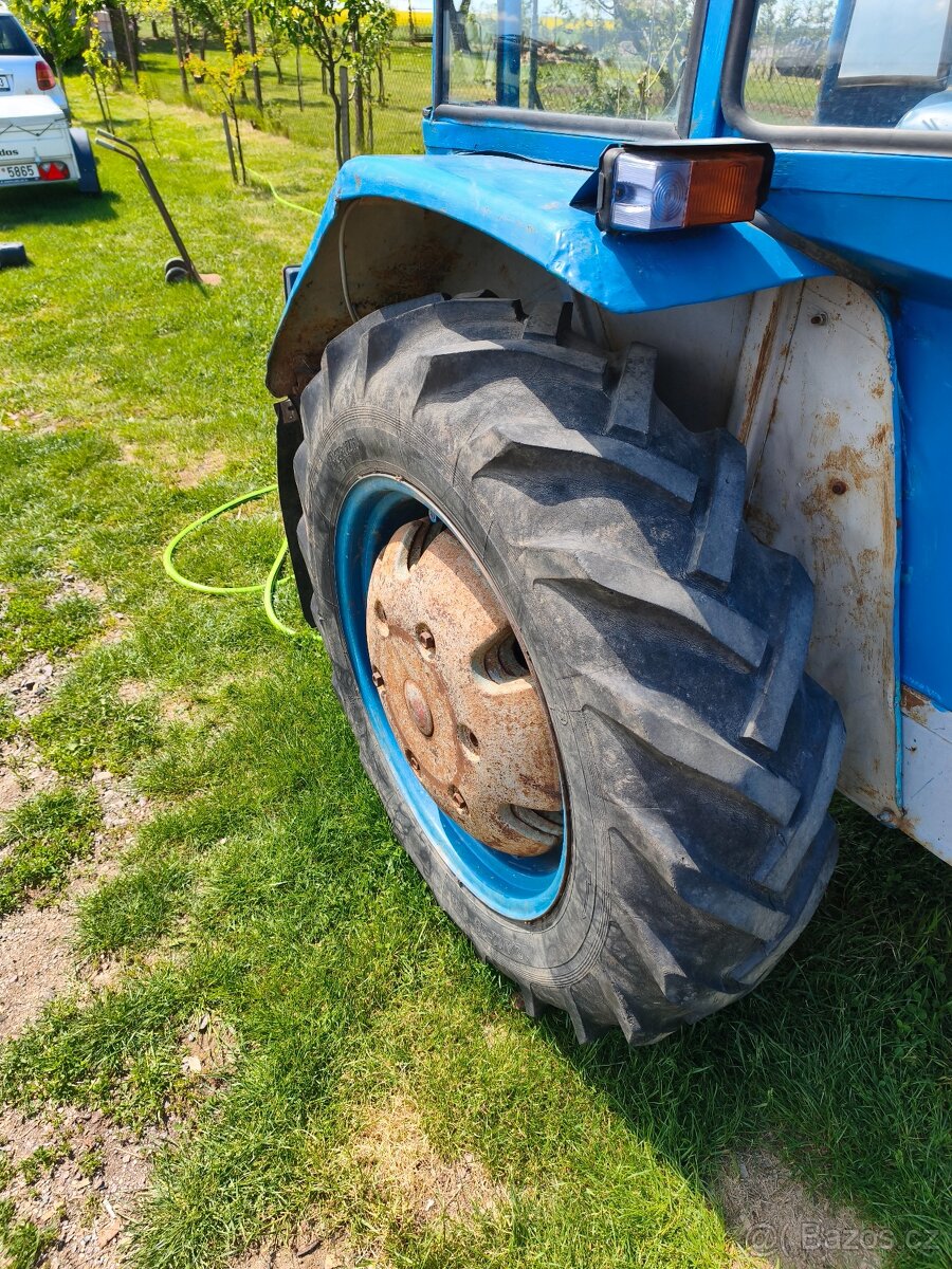 traktor zetor 3011 - 3