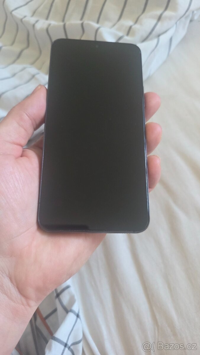 Samsung S22 - TOP stav - 3