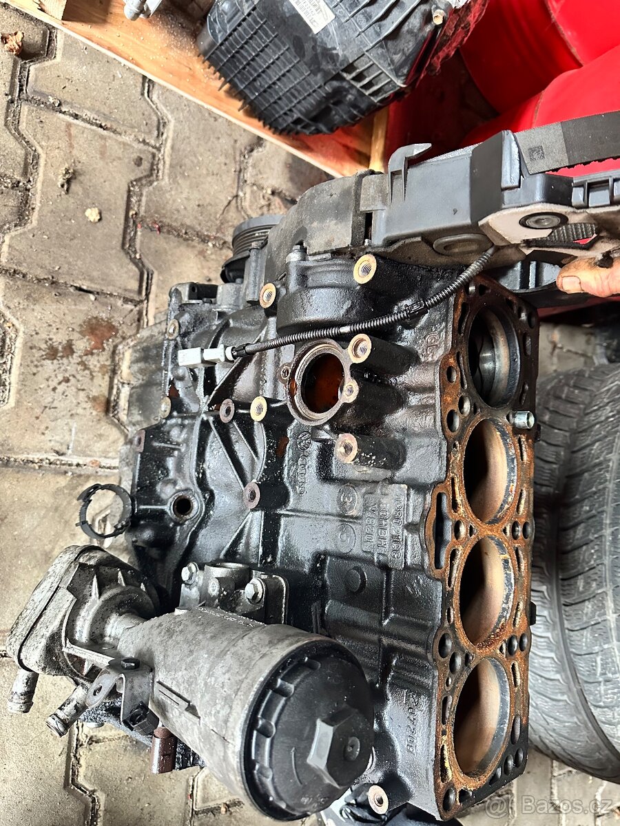 BLS 1.9 TDI 77kW díly motoru - 3
