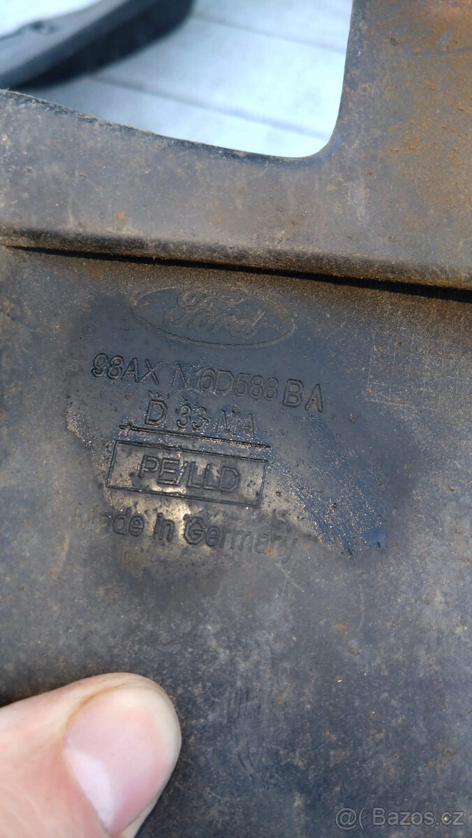 Ford Focus Mk1 zástěrky zadní - kombi - 3