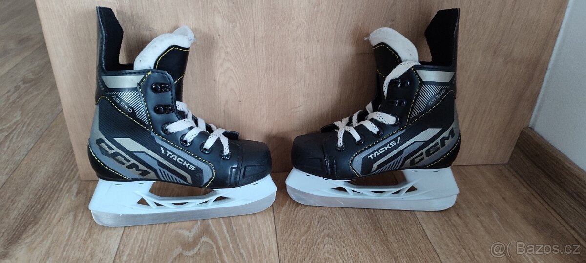 Dětské brusle CCM Tacks AS 550 vel. Y10 (stélka 17,8 cm) - 3