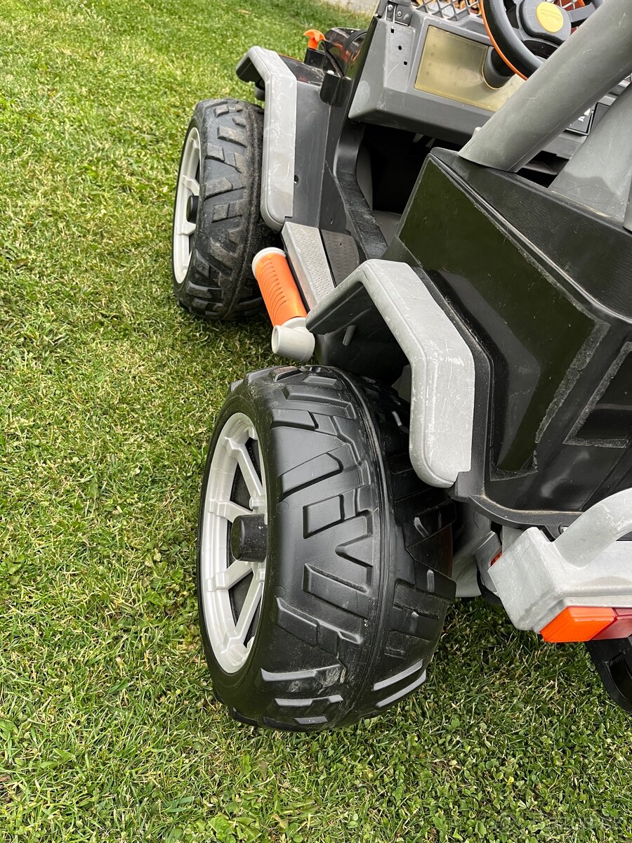 Prodáme dětský Jeep - Peg Perego Gaucho - 3