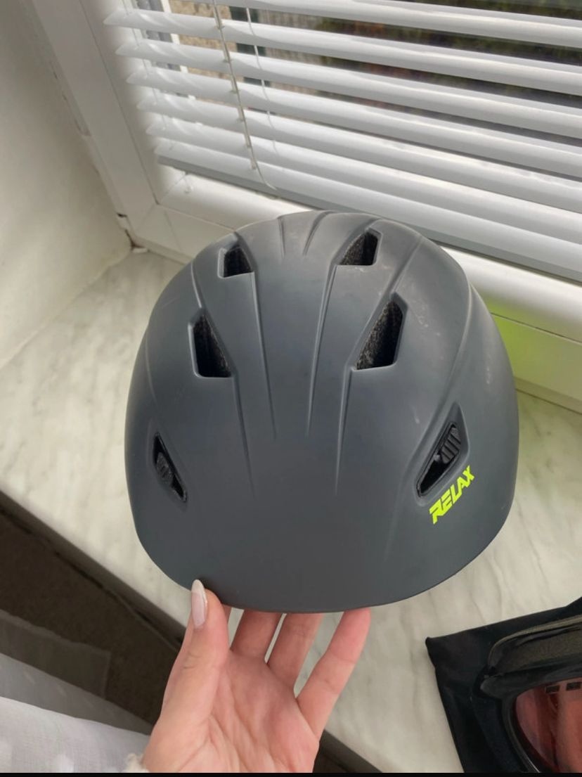 Lyžařská přilba+brýle - 3