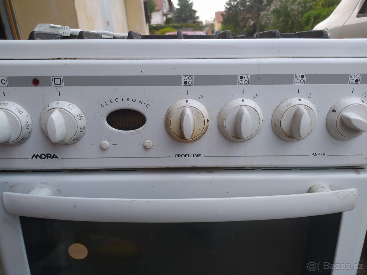 Kombinovaný sporák Mora - 3