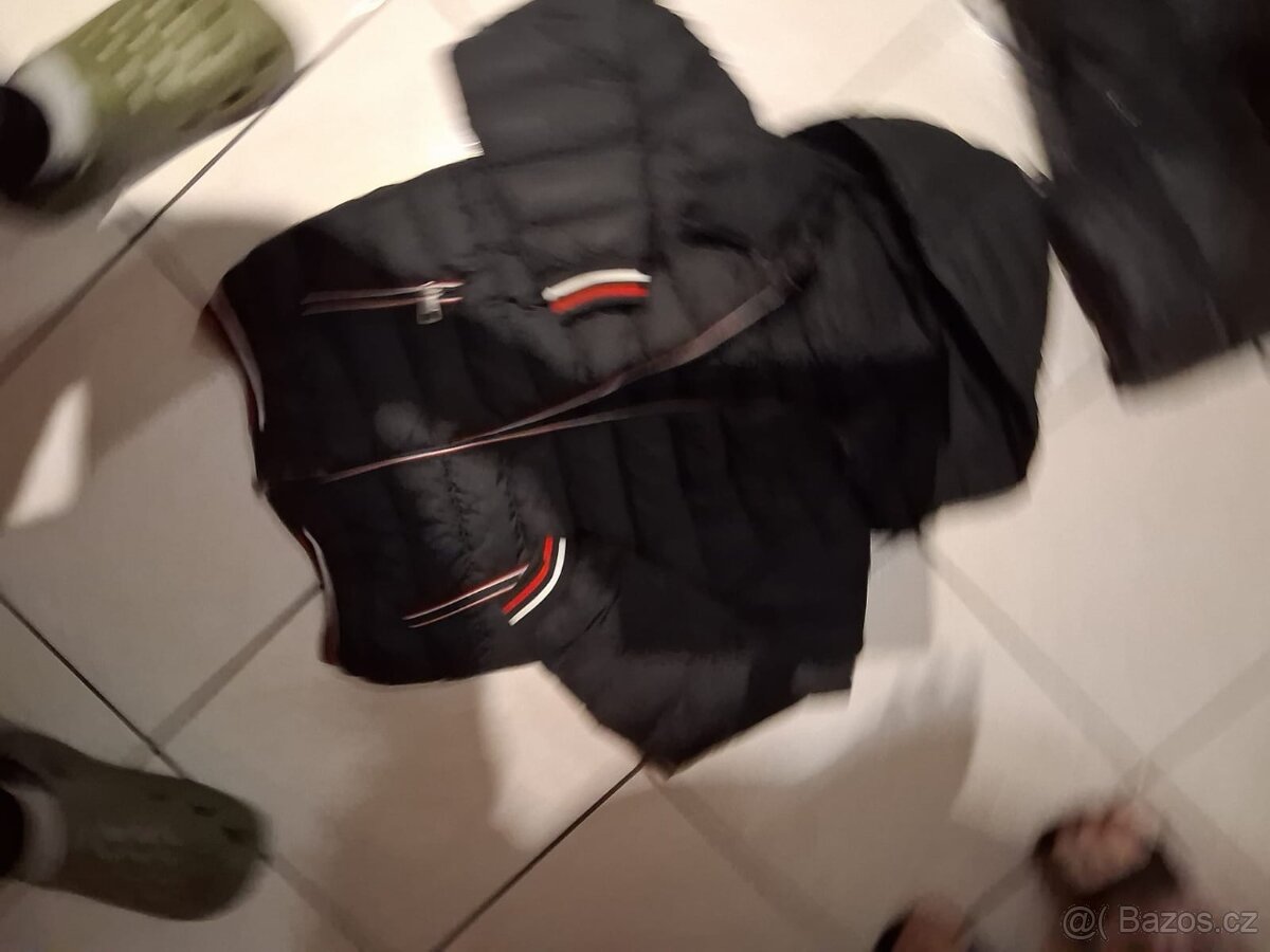 Prodám zimní bundy věk 9-10 let - 3