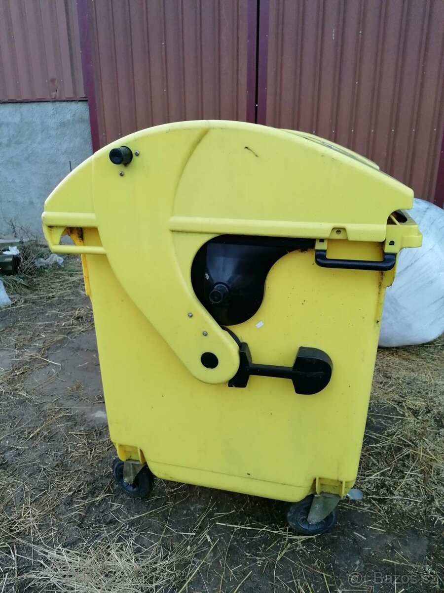 plastový kontejner 1100l - 3