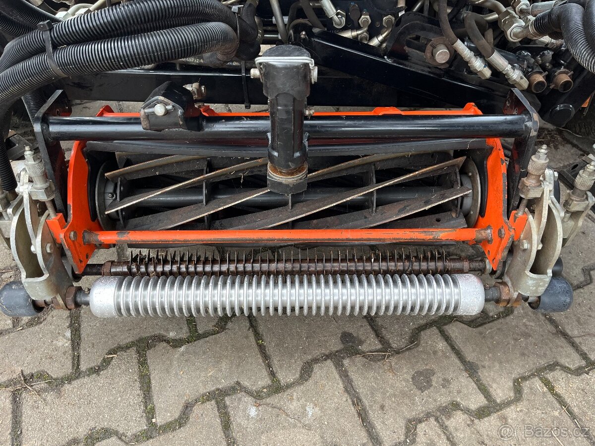 Jacobsen LF570 pohon 4x4 - 3