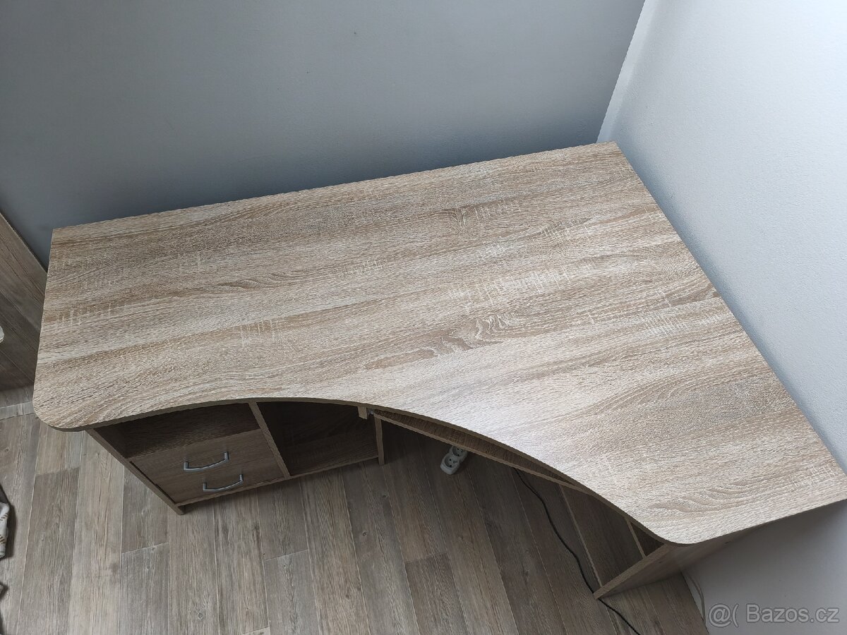 PC stůl - 3