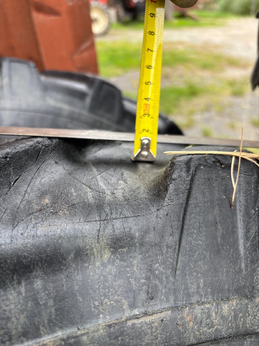 Pneu 340/80 R18 - 3